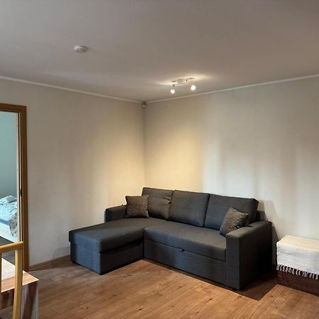 Dikol Two-Room Apartment-Self Check-In & Free Parking Near City Center Tallinn Eksteriør bilde